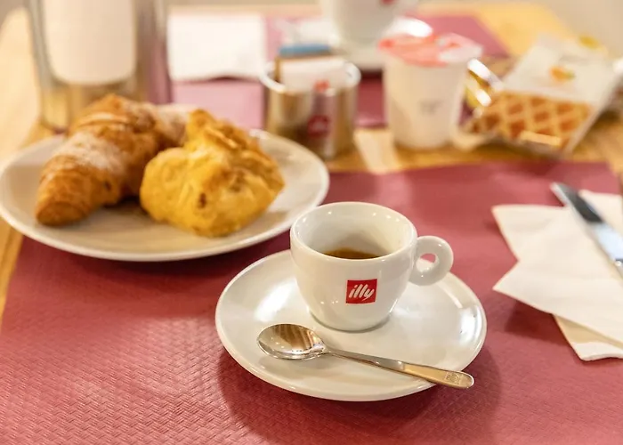 Готель All'arco