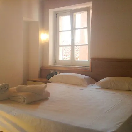 All'arco Otel *