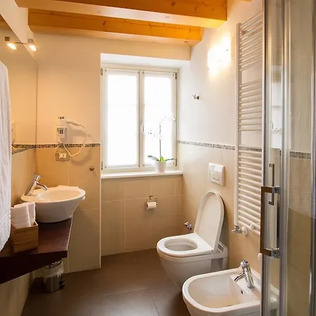 All'arco Otel *